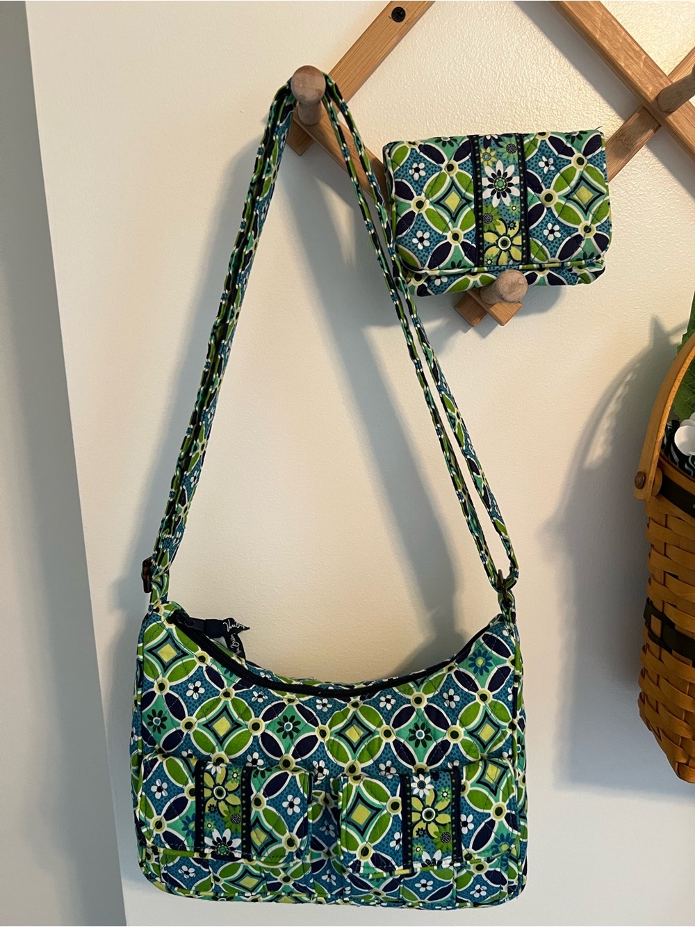 Vera Bradley Daisy Daisy “Libby” Bag & Matching Wallet